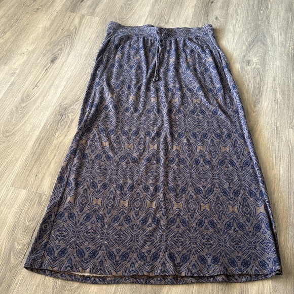 🏴 Eddie Bauer maxi skirt size medium - Picture 1 of 9